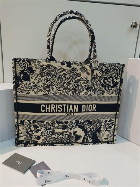 fake dior handbags uk|knockoff dior handbags.